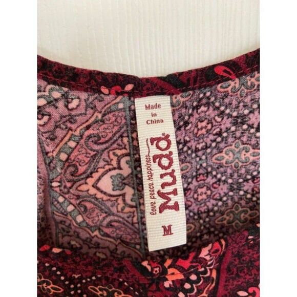 Mudd Tank with Maroon, Red, and Pink (Size M) - Picture 2 of 3